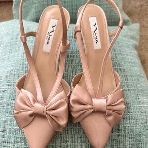 Nina Women's Satin Bow Heels - Cream